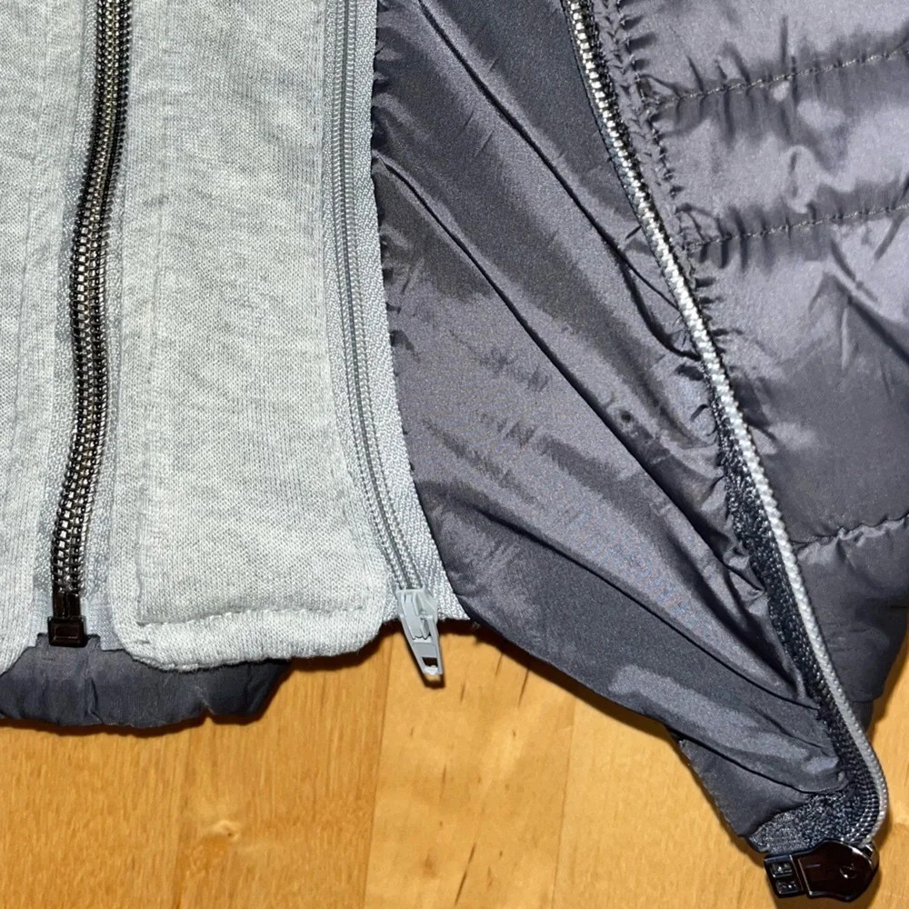 grey puffer vest - Picture 5 of 5